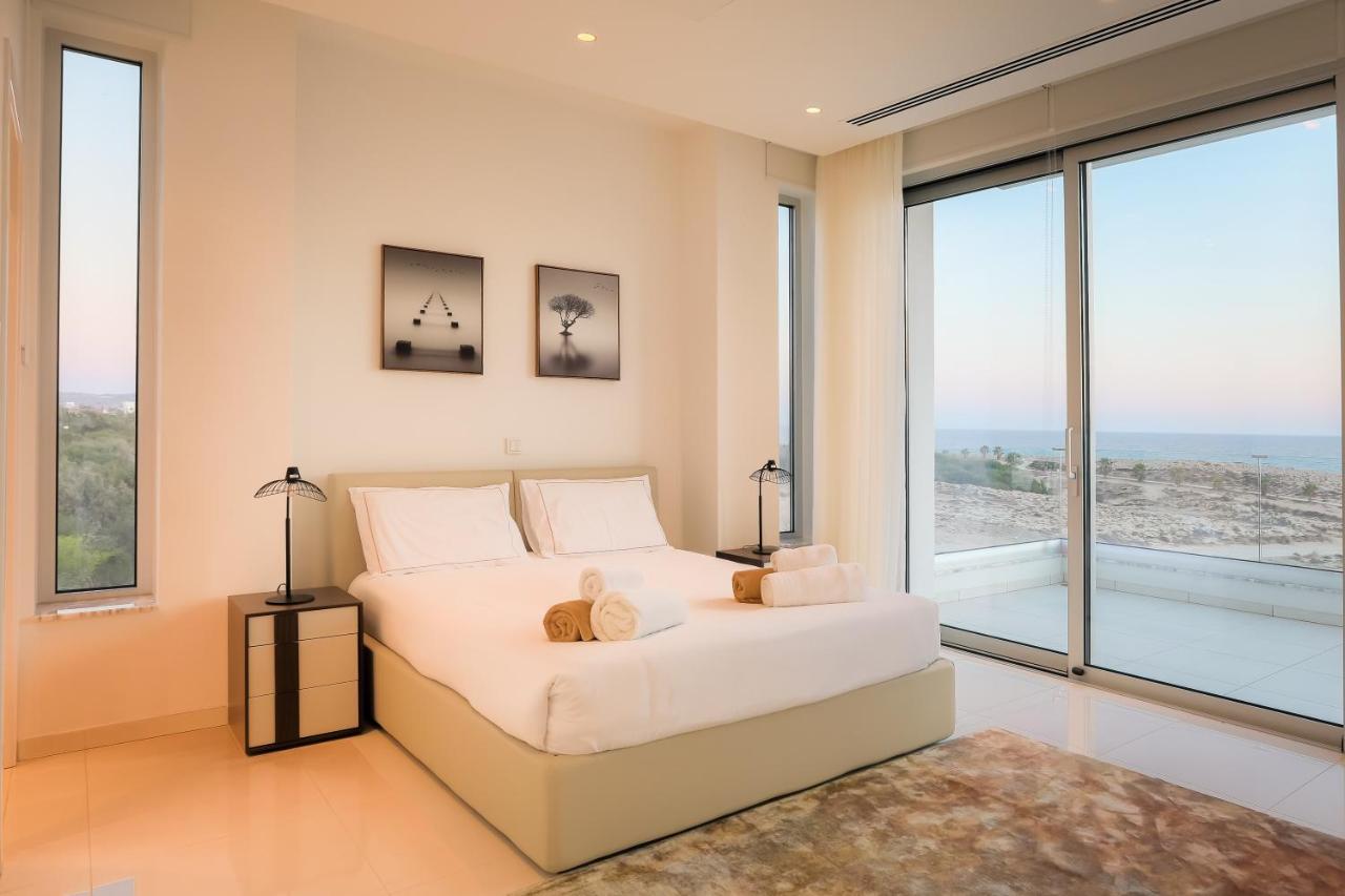 Sea Pearl Beachfront Villas - Breeze アヤナパ エクステリア 写真