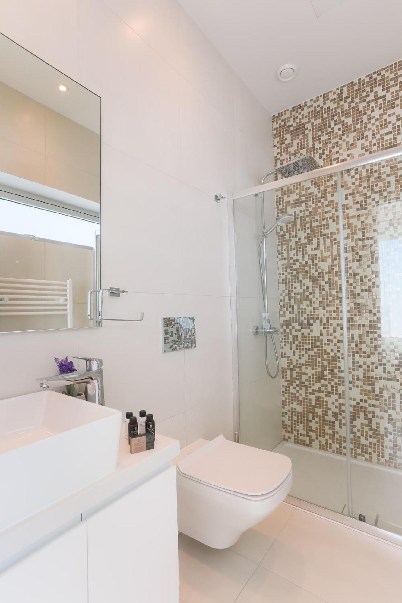 Sea Pearl Beachfront Villas - Breeze アヤナパ エクステリア 写真